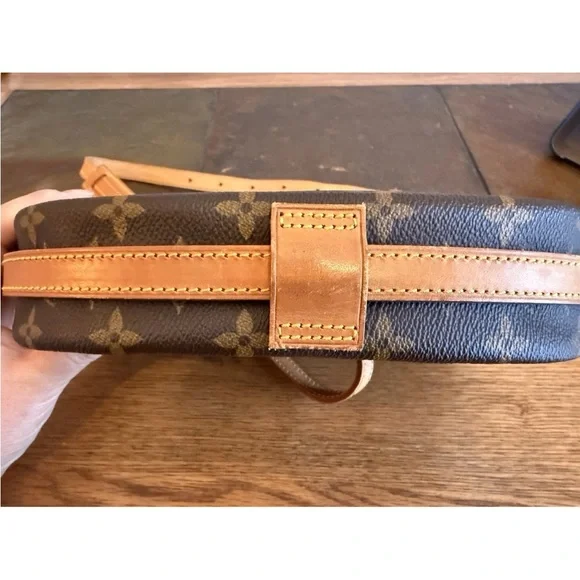 Louis Vuitton Brown Monogram Jeune Fille Shoulder Bag Handbag Crossbody - Picture 3 of 9